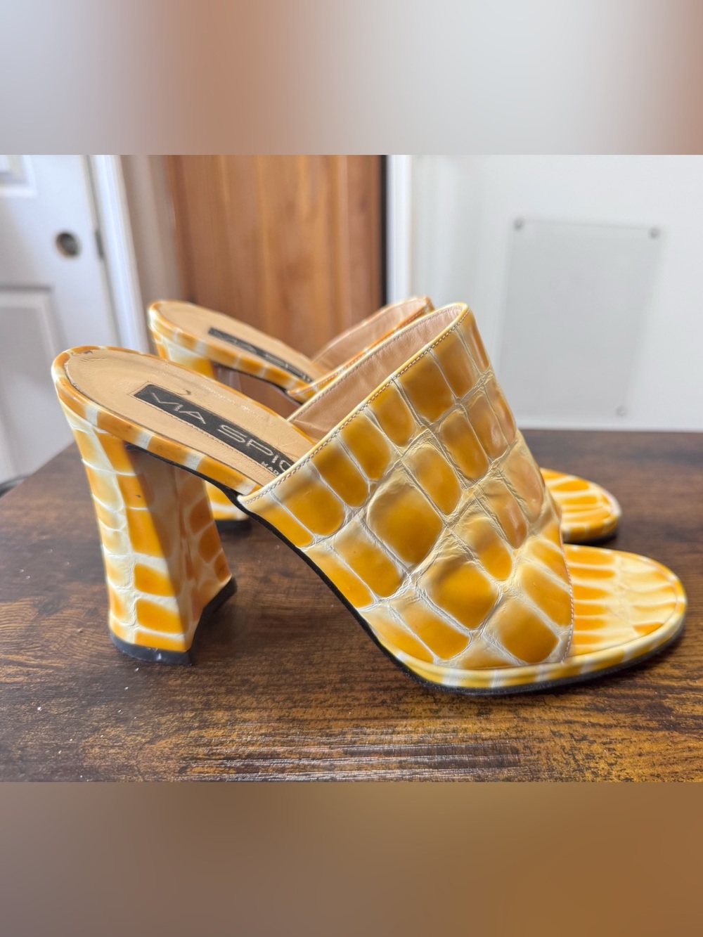 Via Spiga Italy Yellow Croc Embossed Leather Mules Chunky Block Heel Sandals 7
